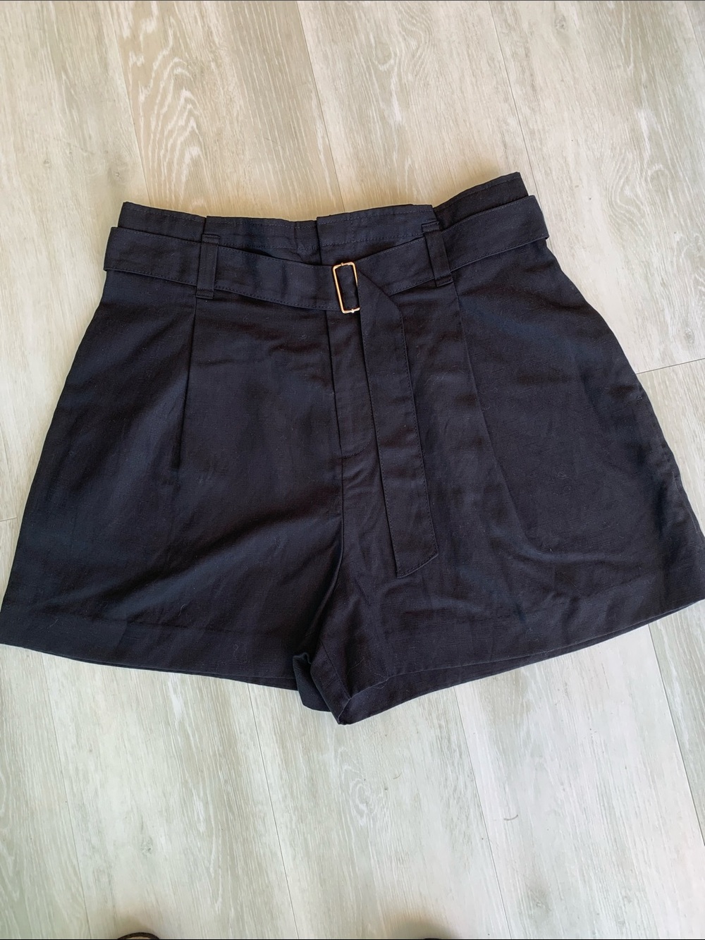 NWT,  Club Monaco Black High-Waist Belted Shorts, size 12